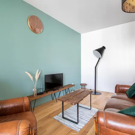 Cosy T2 De 50 M² Centre-Ville Avec Garage & Balcon Nantes Exterior photo