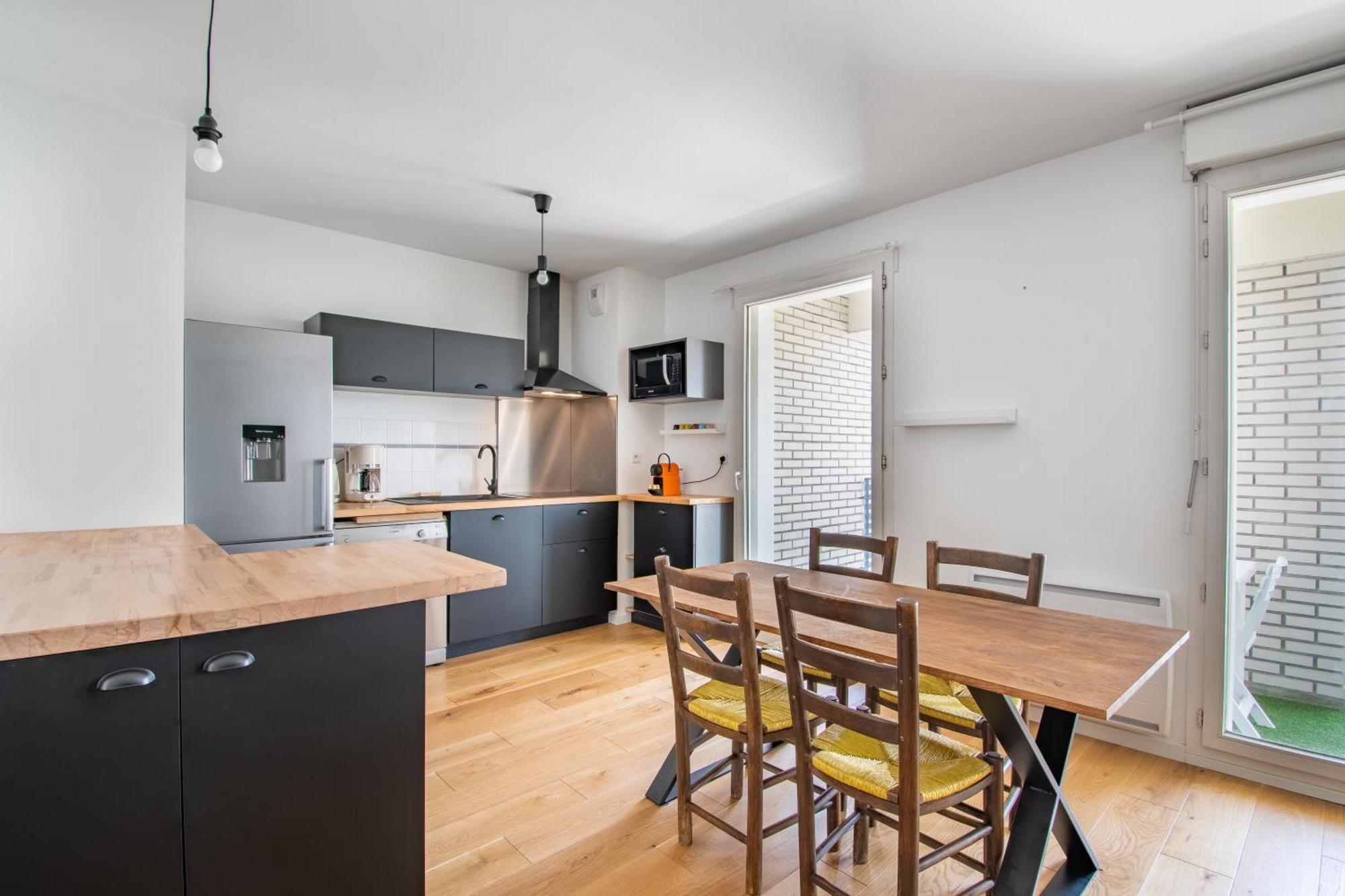 Cosy T2 De 50 M² Centre-ville Avec Garage & Balcon